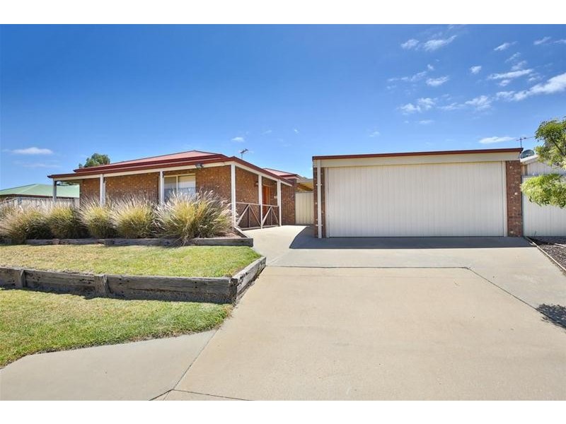 6 Vineleaf Street, Mildura VIC 3500