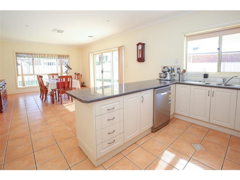 7 Durham Avenue, Mildura VIC 3500