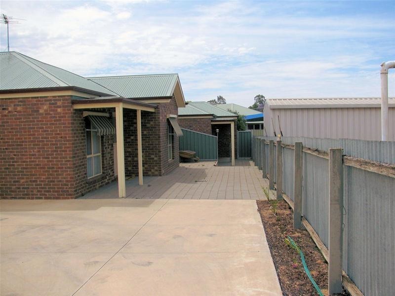 3/125 Commercial  Street, Merbein VIC 3505