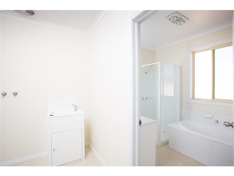 16 Chardonnay Drive, Mildura VIC 3500