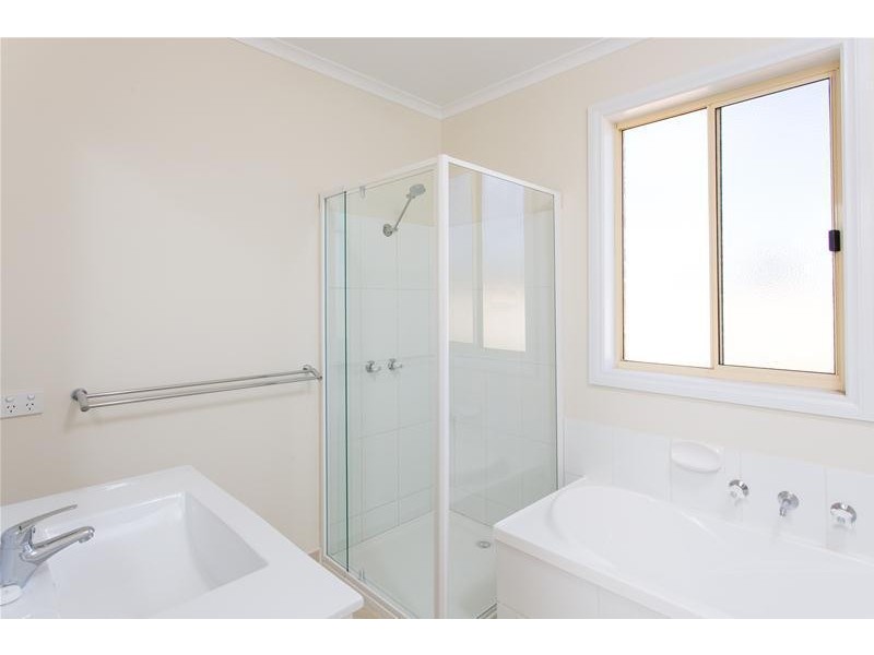 16 Chardonnay Drive, Mildura VIC 3500