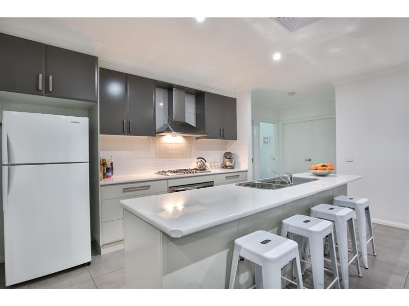 4 Laguna Court, Mildura VIC 3500