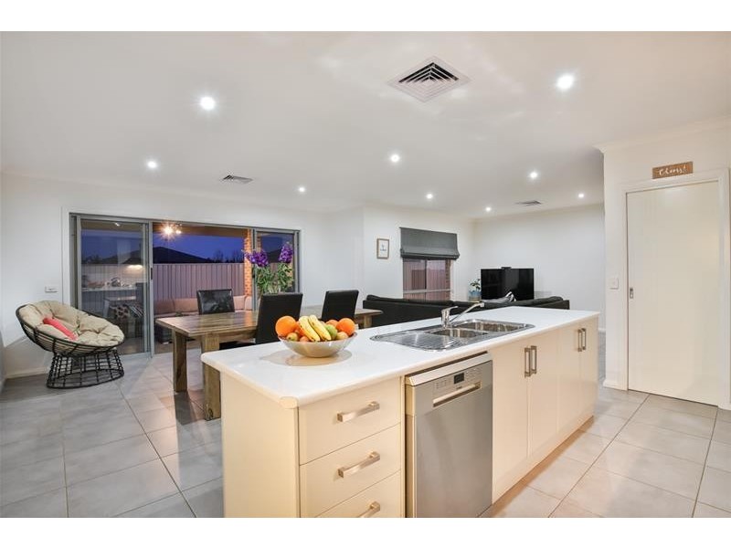 4 Laguna Court, Mildura VIC 3500