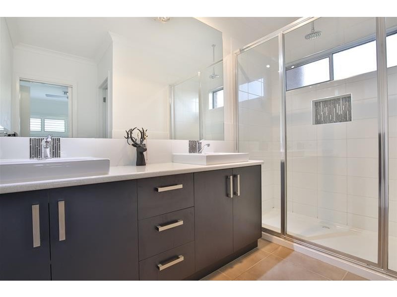 4 Laguna Court, Mildura VIC 3500