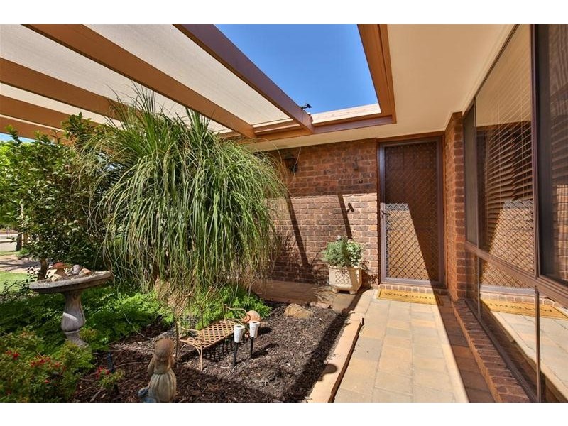 4 Belleview Drive, Irymple VIC 3498