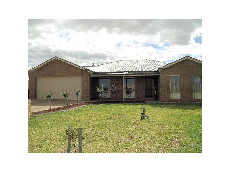 4 Thames Place, Mildura VIC 3500