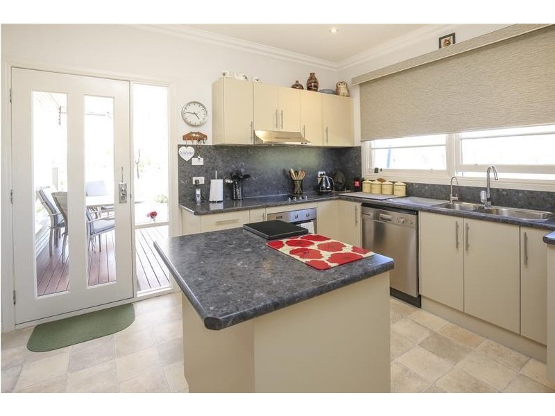 16 Krake Road, Red Cliffs VIC 3496