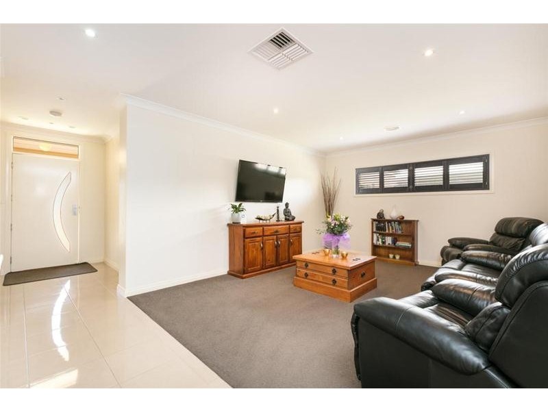 10 Nicholas Avenue, Mildura VIC 3500