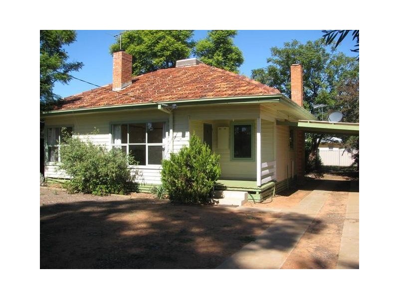 11 Westcliffs Crescent, Red Cliffs VIC 3496