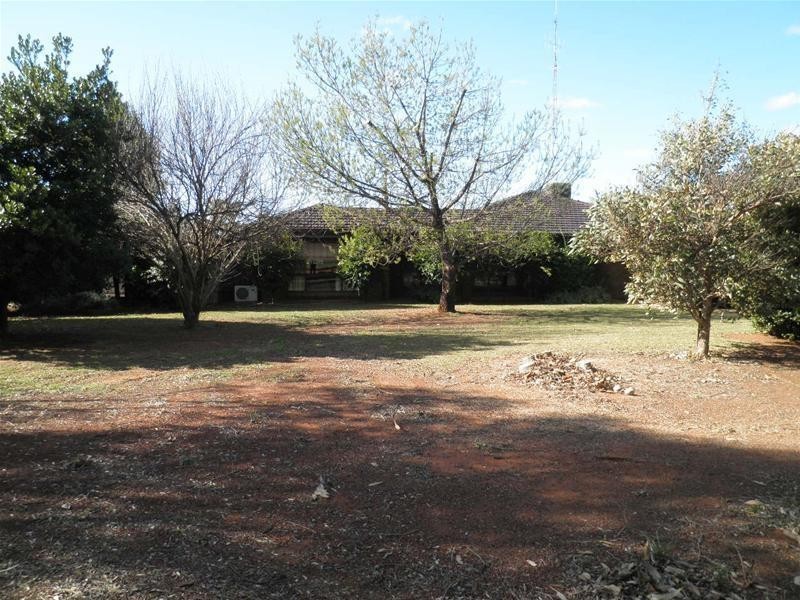 4 Smith Road, Robinvale VIC 3549