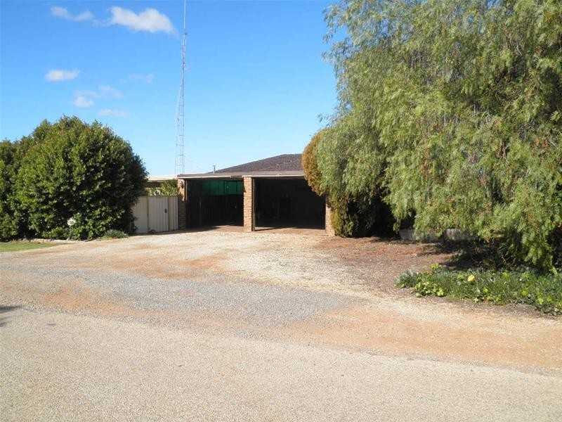 4 Smith Road, Robinvale VIC 3549