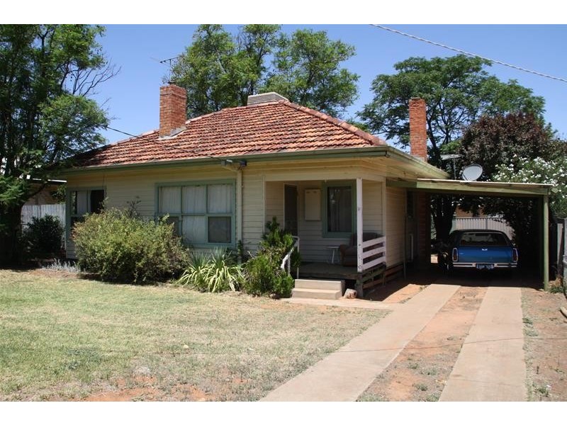 11 Westcliffs Crescent, Red Cliffs VIC 3496