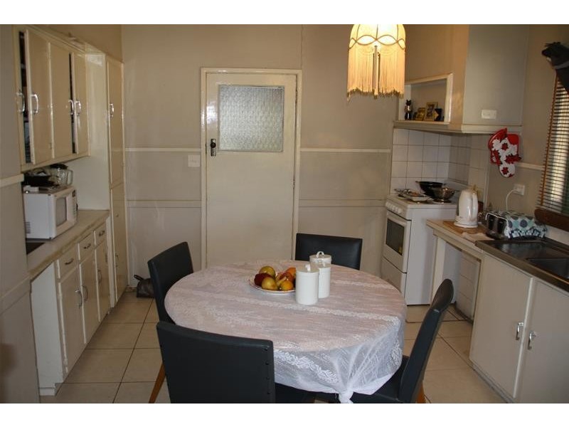 11 Westcliffs Crescent, Red Cliffs VIC 3496