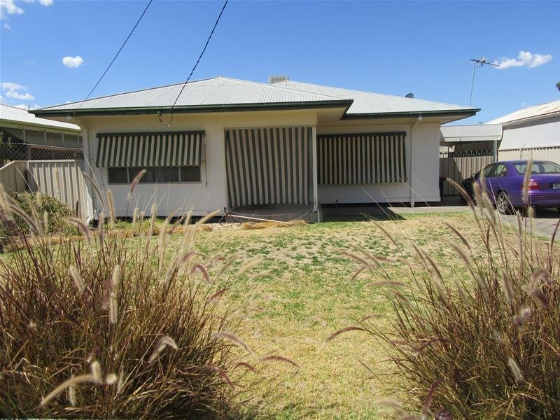 4 Hazel Avenue, Mildura VIC 3500