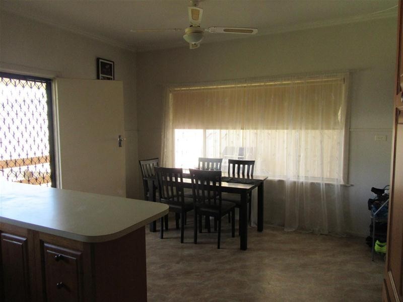 4 Hazel Avenue, Mildura VIC 3500