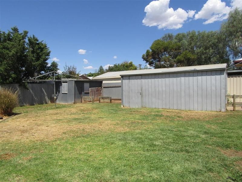 4 Hazel Avenue, Mildura VIC 3500
