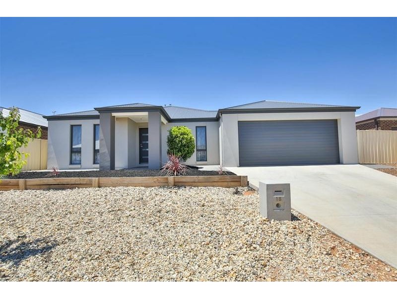 18 Ponderosa Way, Mildura VIC 3500