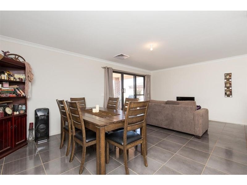 18 Ponderosa Way, Mildura VIC 3500