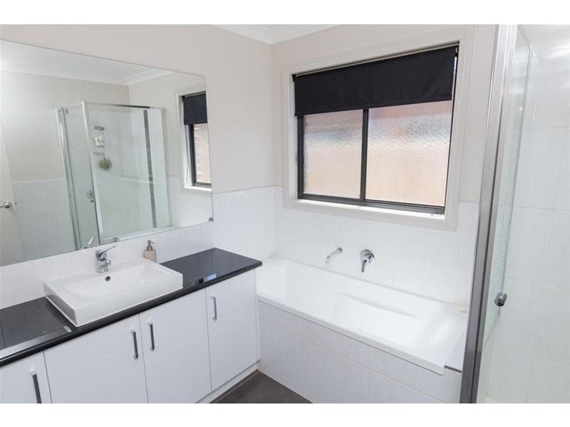 18 Ponderosa Way, Mildura VIC 3500