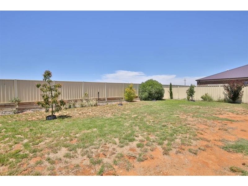 18 Ponderosa Way, Mildura VIC 3500