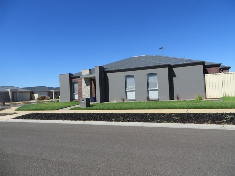 42 Dune Drive, Mildura VIC 3500
