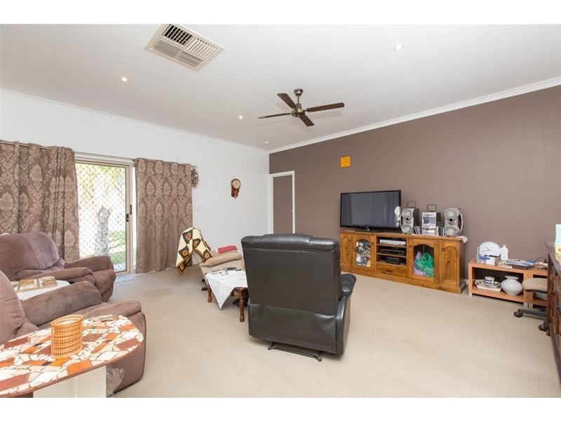 24 Gregory Street, Ouyen VIC 3490