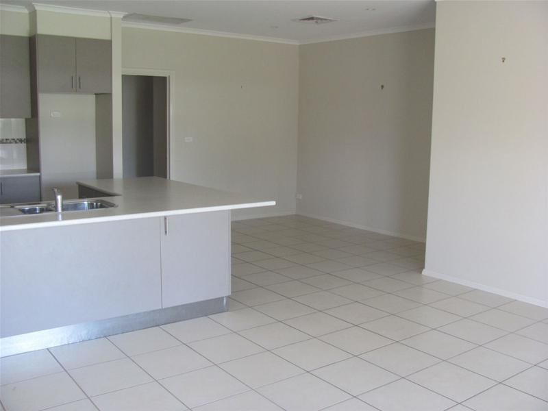 33A Heytesbury Avenue, Red Cliffs VIC 3496