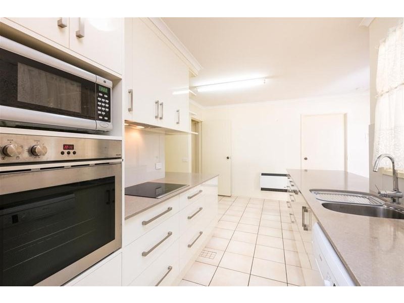 4 Bundarra Court, Mildura VIC 3500