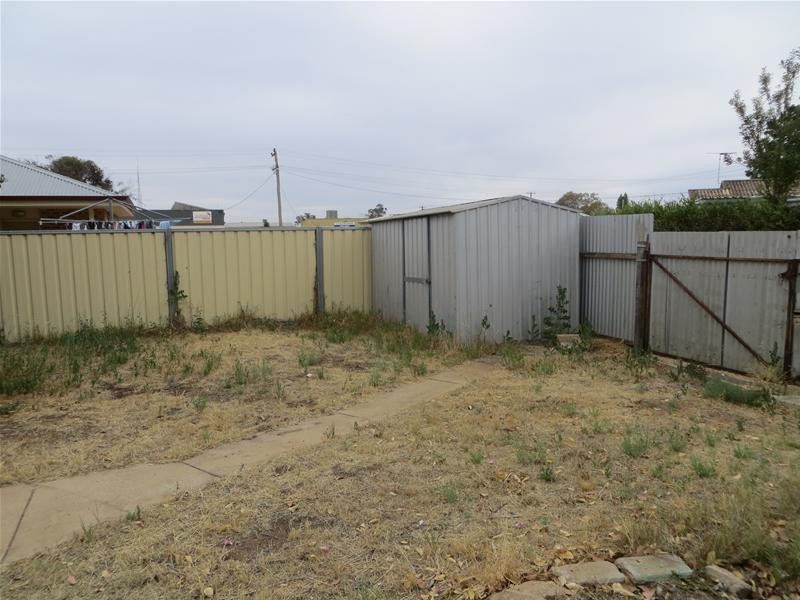 31 Westcliffs Crescent, Red Cliffs VIC 3496