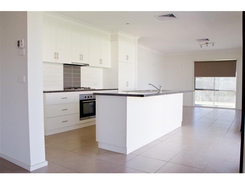 2 Dunlop Court, Mildura VIC 3500