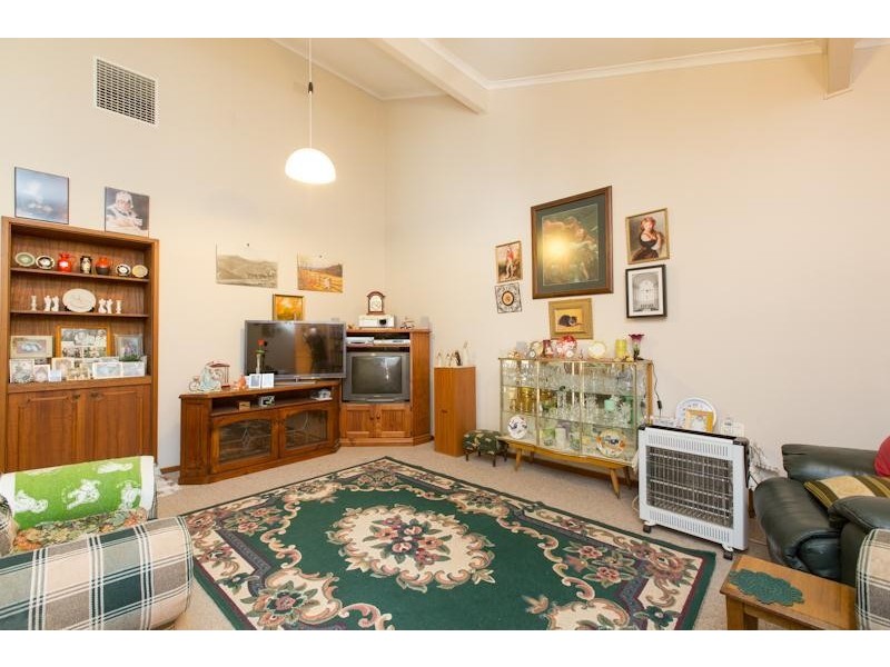 2 Bottlebrush Court, Mildura VIC 3500