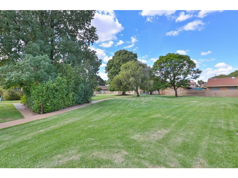 2 Bottlebrush Court, Mildura VIC 3500