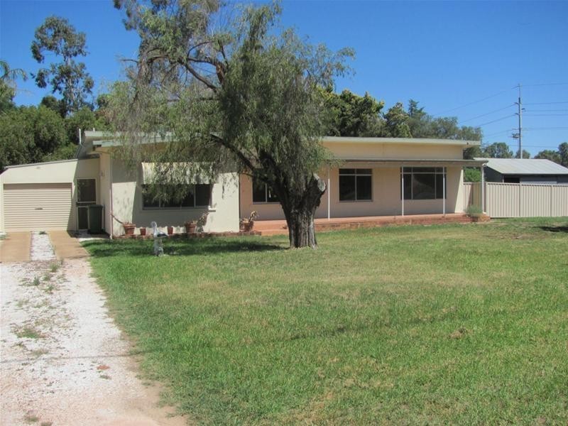 153 Adelaide Street, Gol Gol NSW 2738