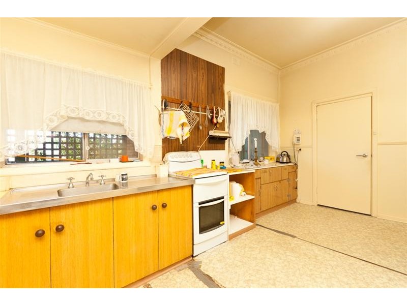 215 Cureton  Avenue, Nichols Point VIC 3501