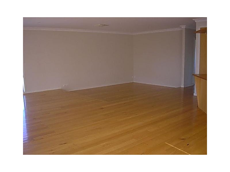 4 Pine Road, Gol Gol NSW 2738