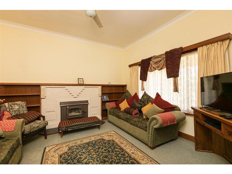 2 Cedar Avenue, Mildura VIC 3500