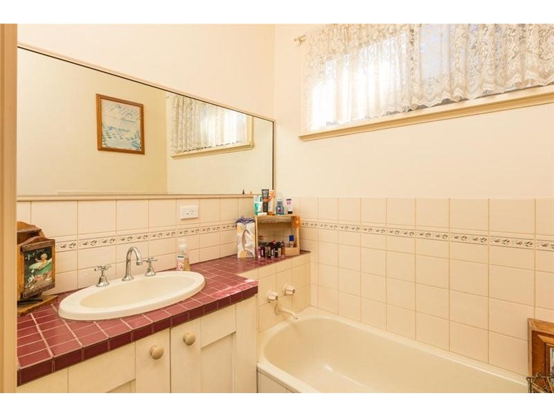 2 Cedar Avenue, Mildura VIC 3500