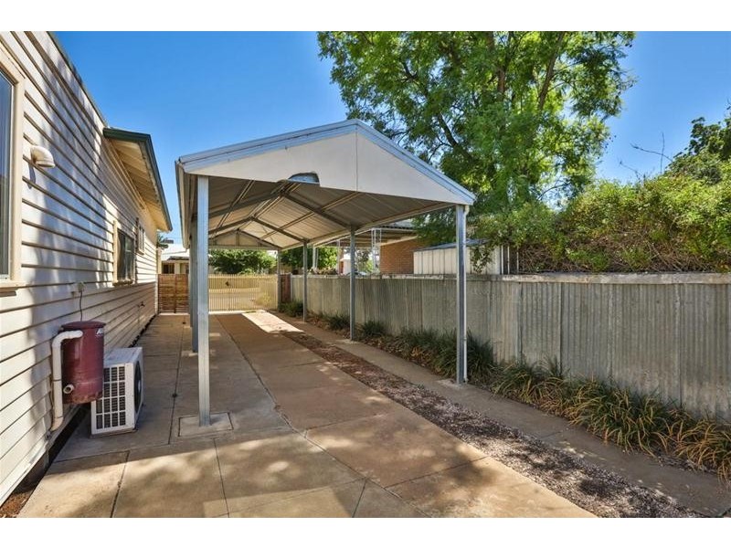 2 Cedar Avenue, Mildura VIC 3500