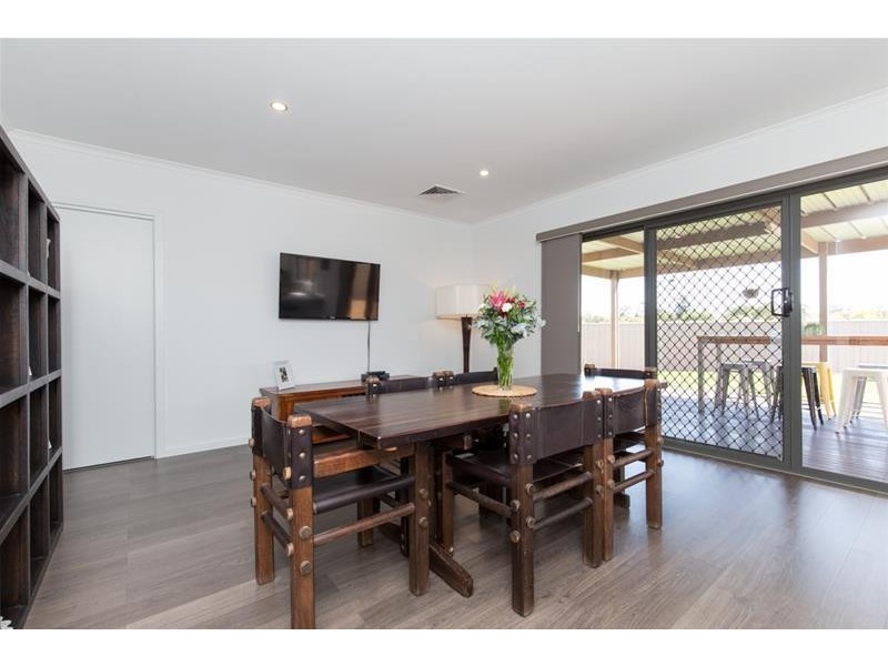 28 Anne Cox Drive, Red Cliffs VIC 3496