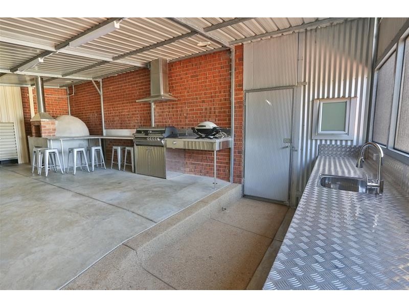 967 Cureton Avenue, Irymple VIC 3498