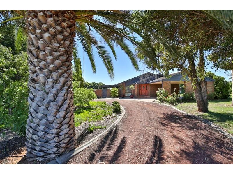 33 Ginquam Avenue, Nichols Point VIC 3501