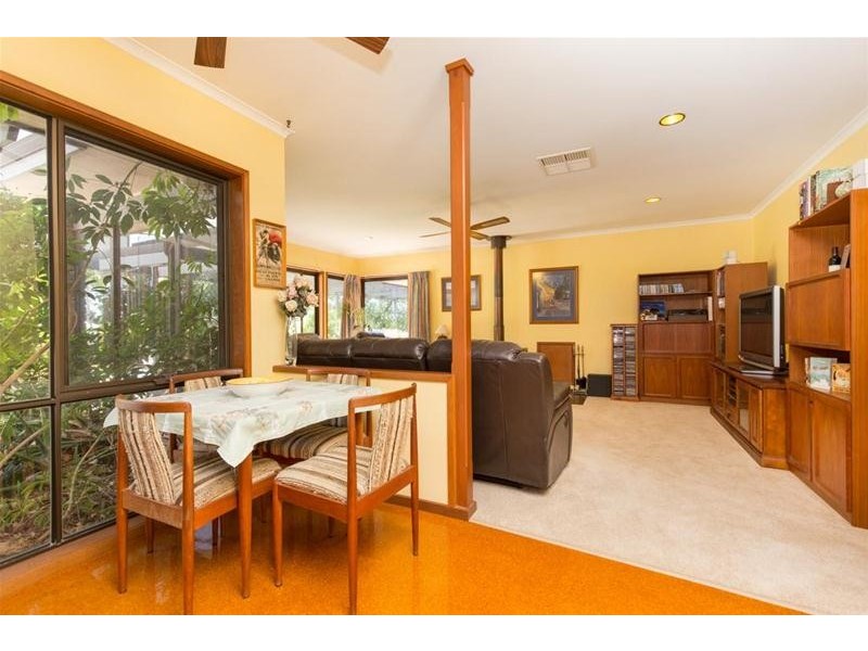 33 Ginquam Avenue, Nichols Point VIC 3501