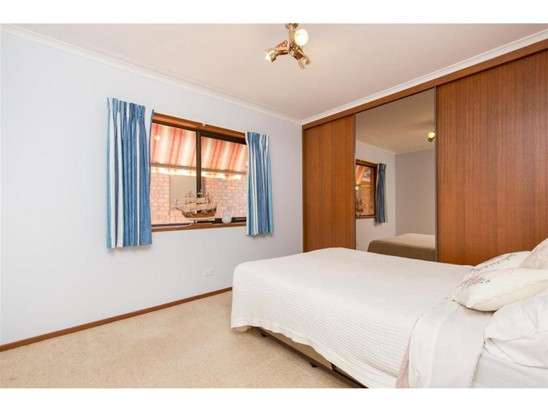 33 Ginquam Avenue, Nichols Point VIC 3501