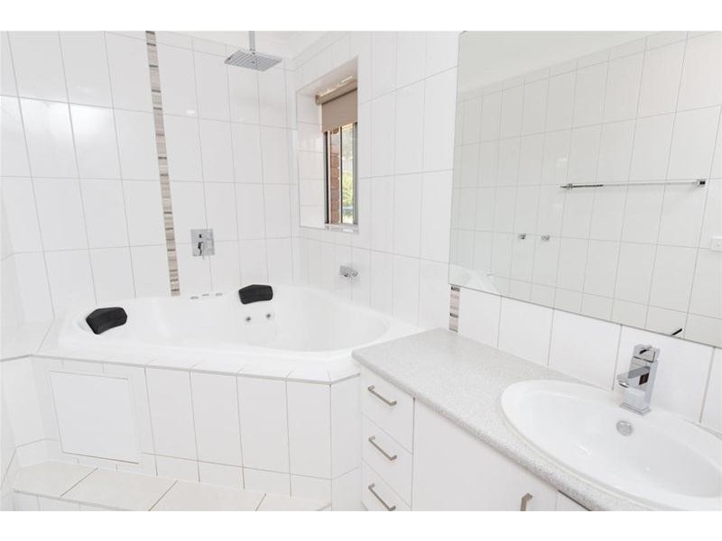 26 Konnung Avenue, Red Cliffs VIC 3496