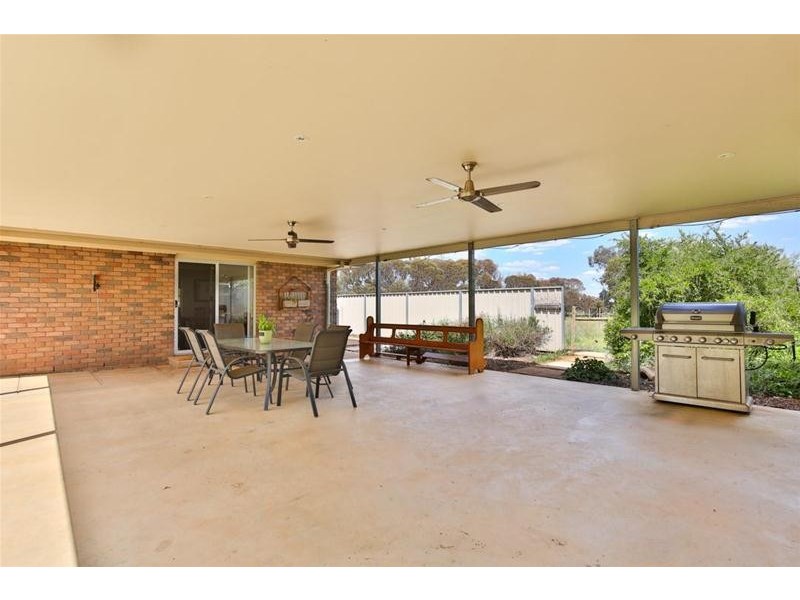 26 Konnung Avenue, Red Cliffs VIC 3496