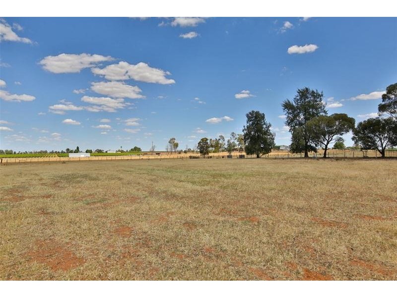 26 Konnung Avenue, Red Cliffs VIC 3496