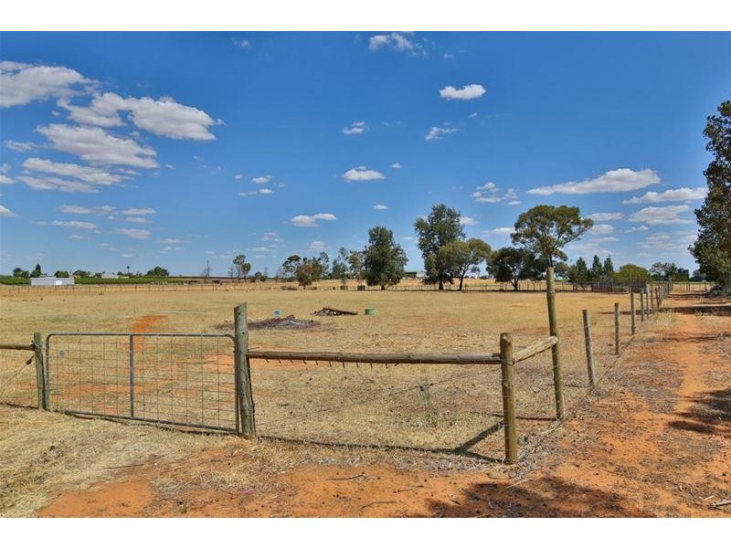 26 Konnung Avenue, Red Cliffs VIC 3496