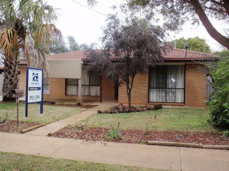 2 Chancellor Court, Red Cliffs VIC 3496