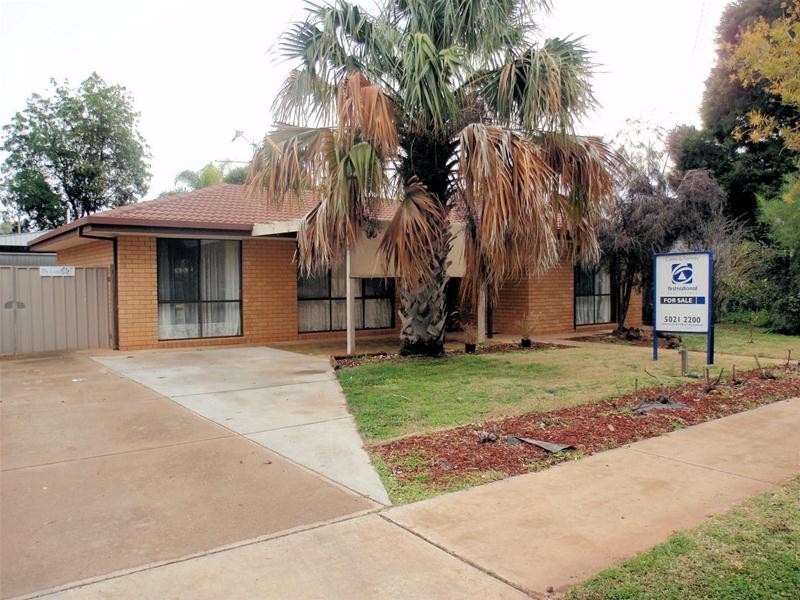 2 Chancellor Court, Red Cliffs VIC 3496