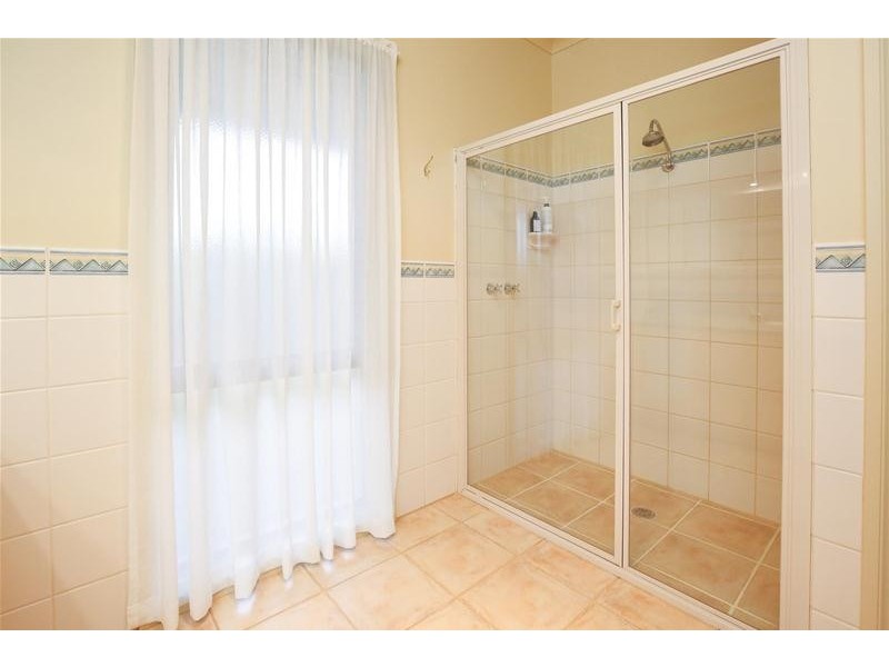 8 Wadsworth Drive, Gol Gol NSW 2738